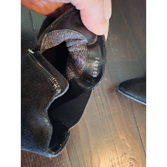 Aquatalia Fabrizia Black Suede Ankle Bootie/NWOB, Size 5.5 - Picture 11 of 11